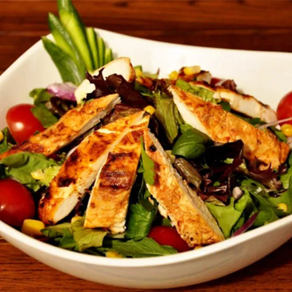 TAVUKLU SALATA