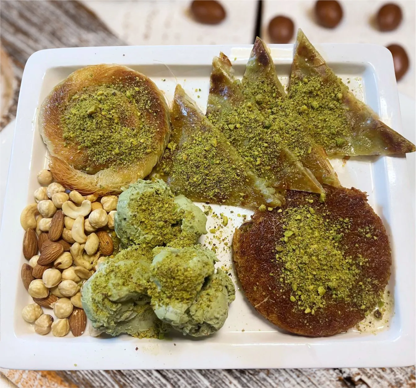 FISTIKLI  TATLI TABAĞI