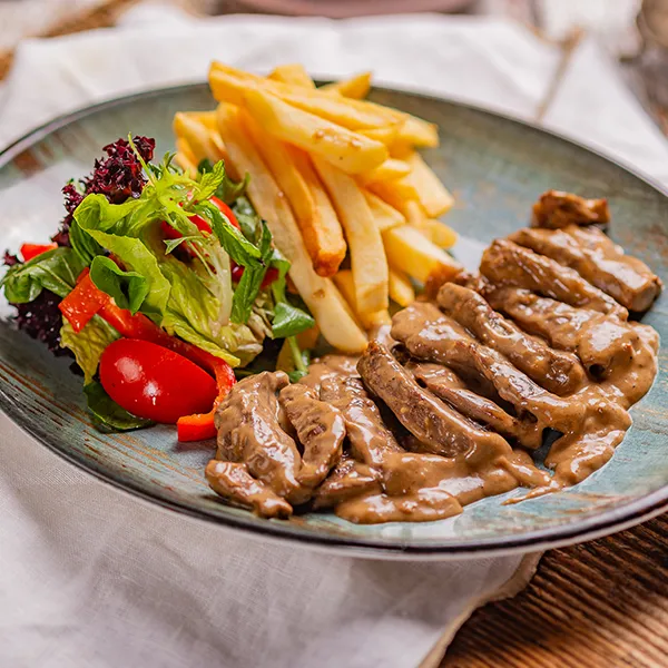 DEMİGLACE SOSLU MANTARLI  BONFİLE