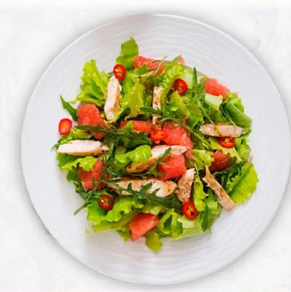 BROKOLİ SALATASI