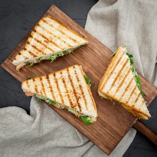 AYVALIK TOST + ÇAY