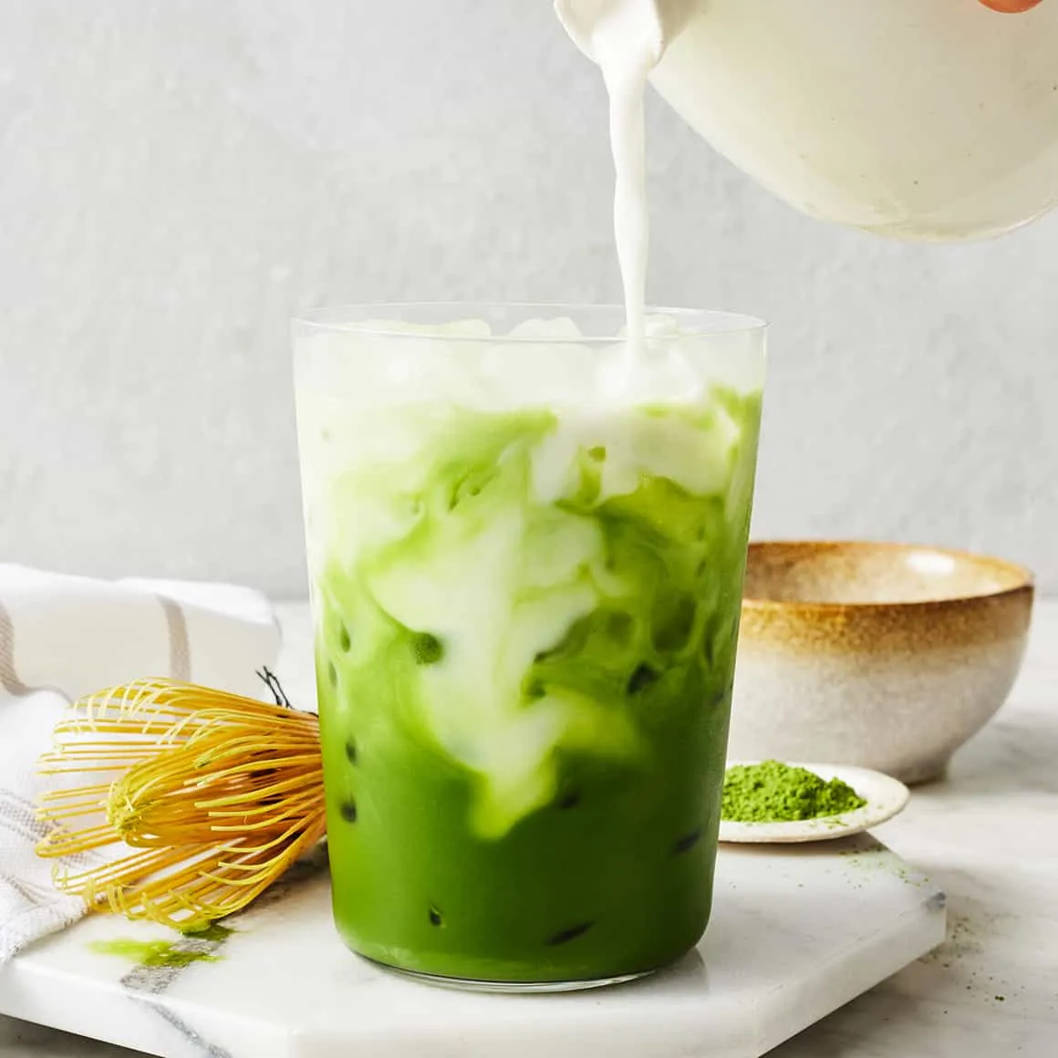 ICE MATCHA LATTE