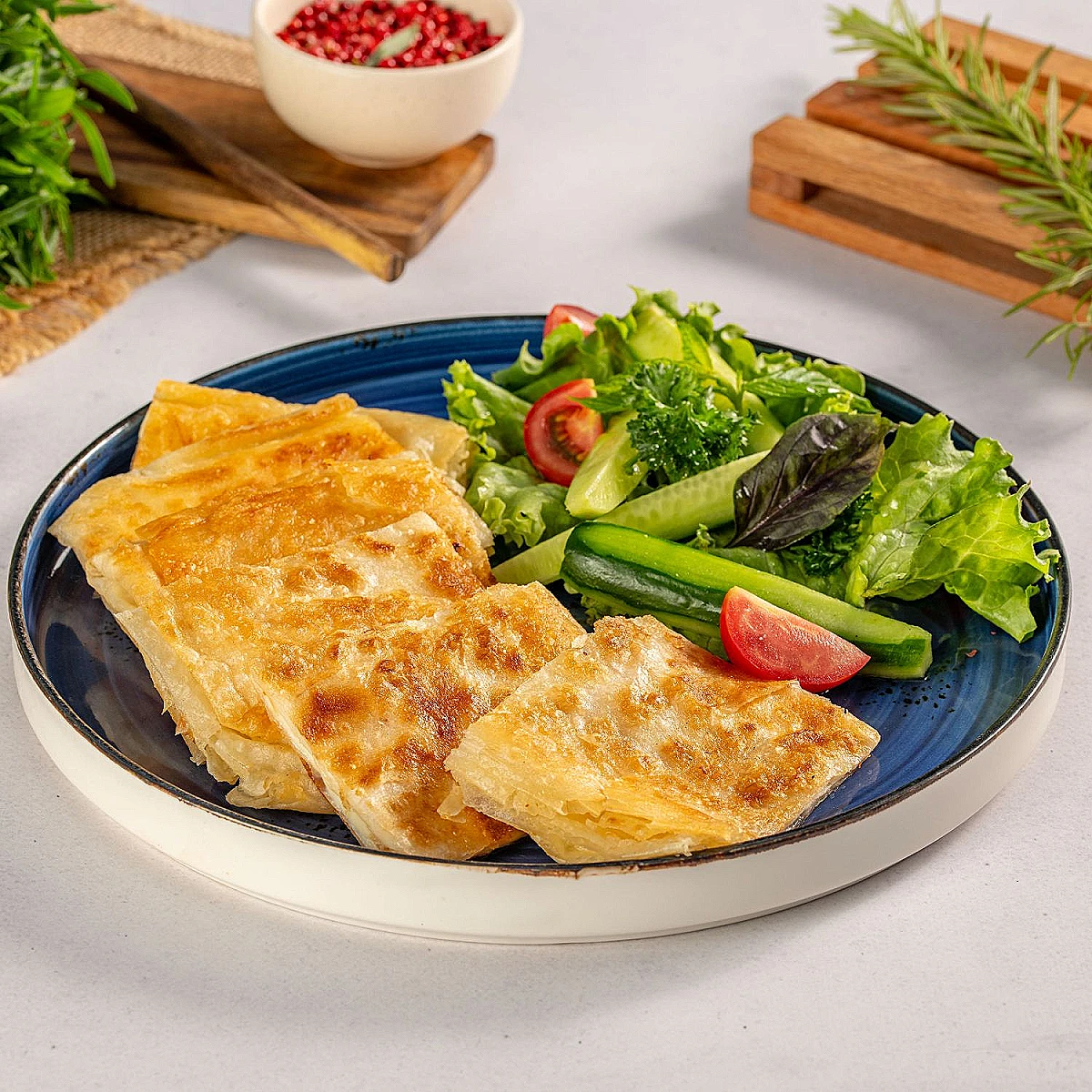 BEYAZ PEYNİRLİ GÖZLEME TABAĞI