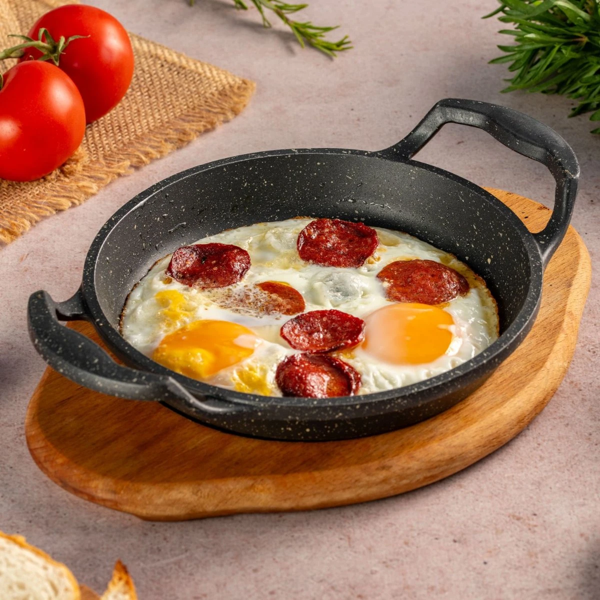 SUCUKLU YUMURTA