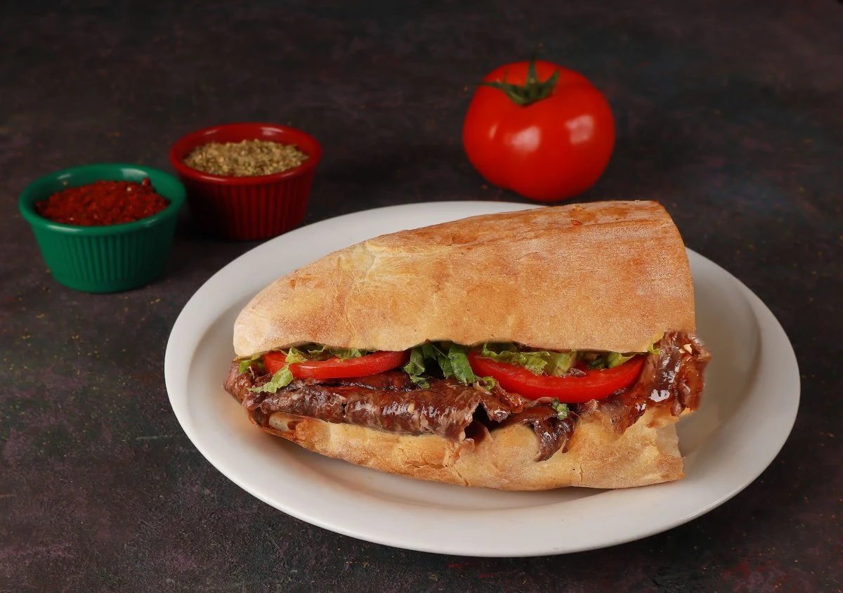 ÜÇ ÇEYREK ET DÖNER 200 GR