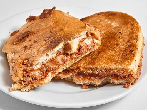 YARIM EKMEK KARIŞIK TOST